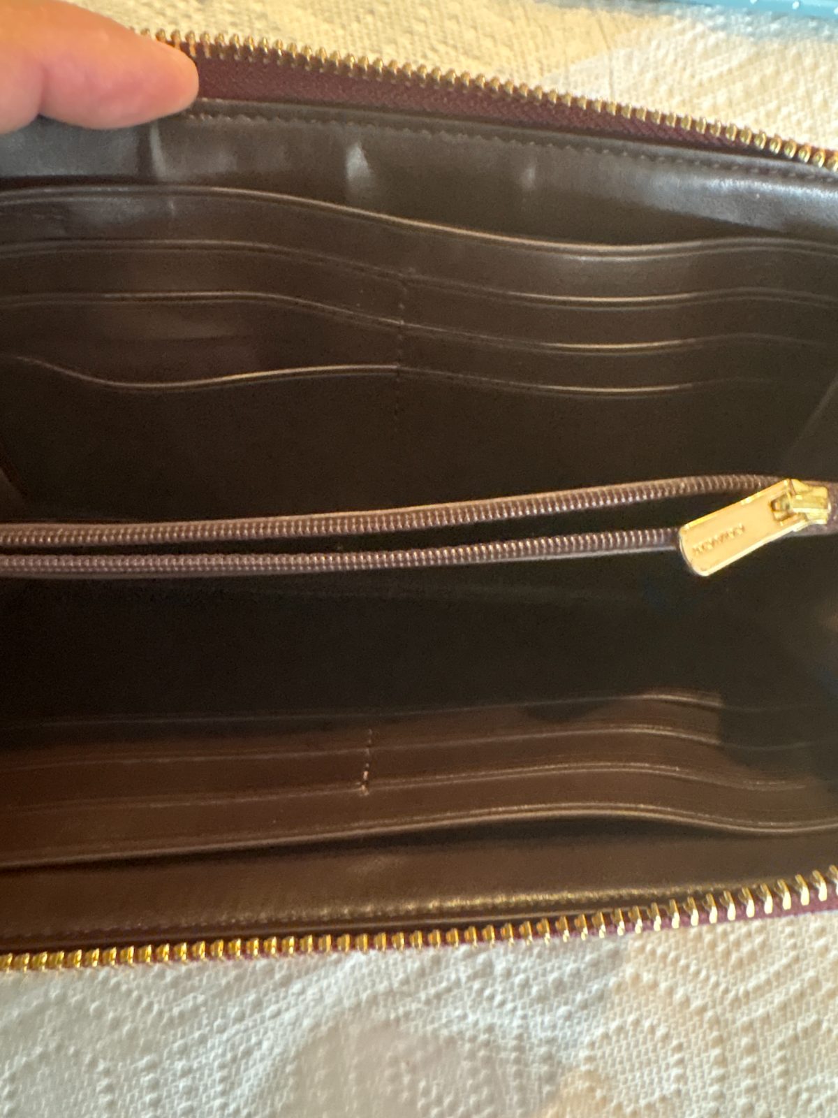 Coach Signature Embossed Zip Wallet — photo 3